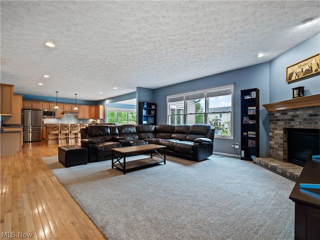 27336 Maurer Drive, Olmsted Twp, OH 44138