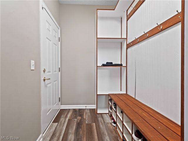 27336 Maurer Drive, Olmsted Twp, OH 44138
