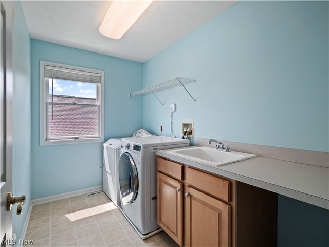 27336 Maurer Drive, Olmsted Twp, OH 44138