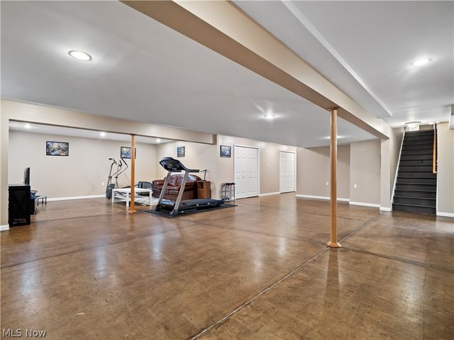 27336 Maurer Drive, Olmsted Twp, OH 44138