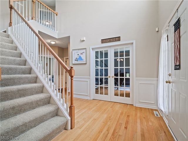 27336 Maurer Drive, Olmsted Twp, OH 44138