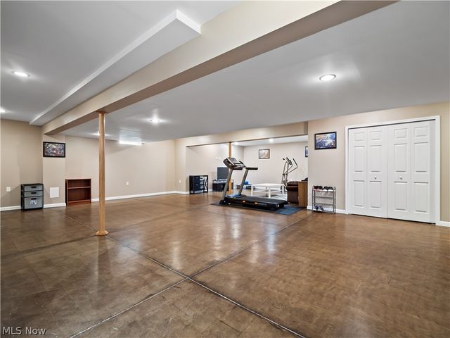27336 Maurer Drive, Olmsted Twp, OH 44138