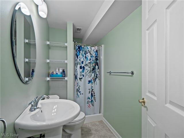 27336 Maurer Drive, Olmsted Twp, OH 44138