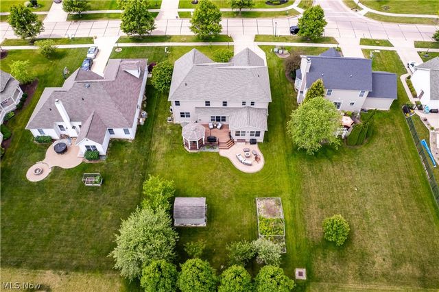 27336 Maurer Drive, Olmsted Twp, OH 44138