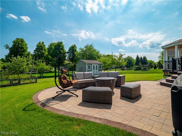 27336 Maurer Drive, Olmsted Twp, OH 44138