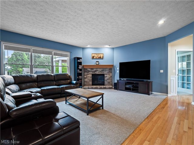 27336 Maurer Drive, Olmsted Twp, OH 44138