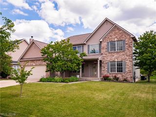 27336 Maurer Drive, Olmsted Twp, OH 44138