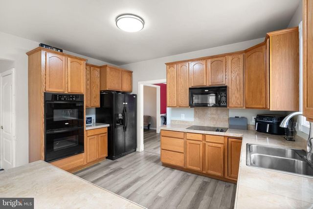 100 BROOKEWOOD DR, Fredericksburg, VA 22405