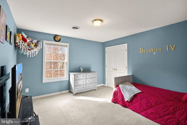 100 BROOKEWOOD DR, Fredericksburg, VA 22405