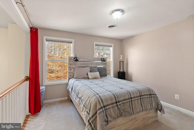 100 BROOKEWOOD DR, Fredericksburg, VA 22405