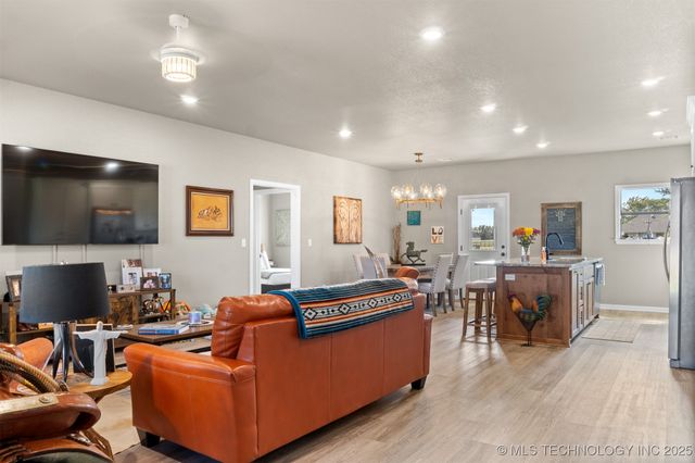 19 Sawyer Lane, Durant, OK 74701