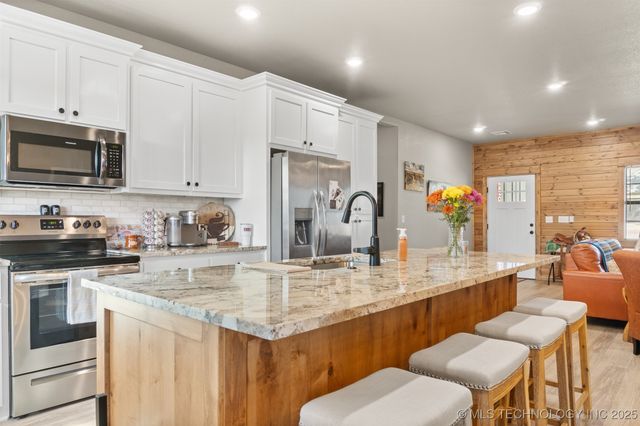 19 Sawyer Lane, Durant, OK 74701