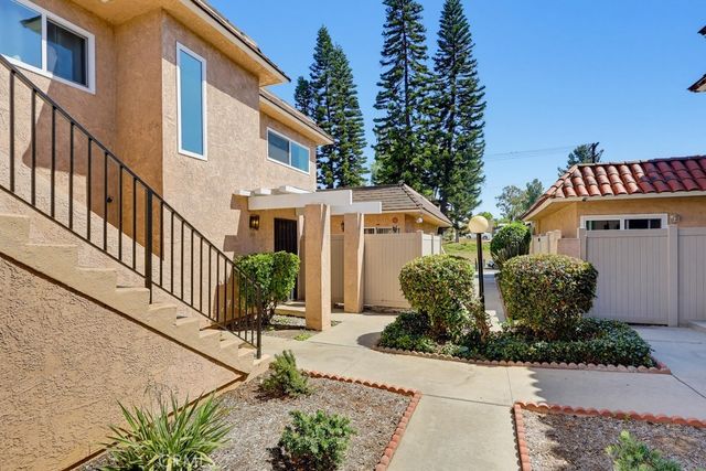 951 Las Lomas Dr Unit 6B, La Habra, CA 90631
