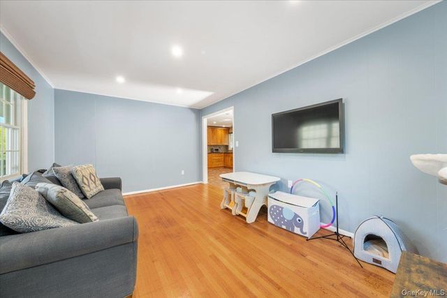 103 Bradley Avenue, White Plains, NY 10607