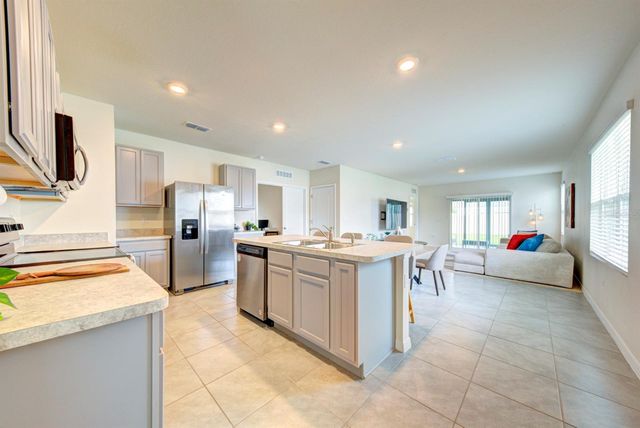 2090 APALACHICOLA LANE, Sanford, FL 32771