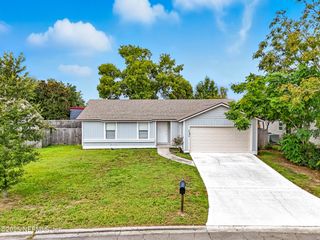 8448 CROSS TIMBERS Drive W, Jacksonville, FL 32244