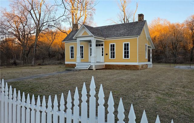 14537 Highway 45, Canehill, AR 72717