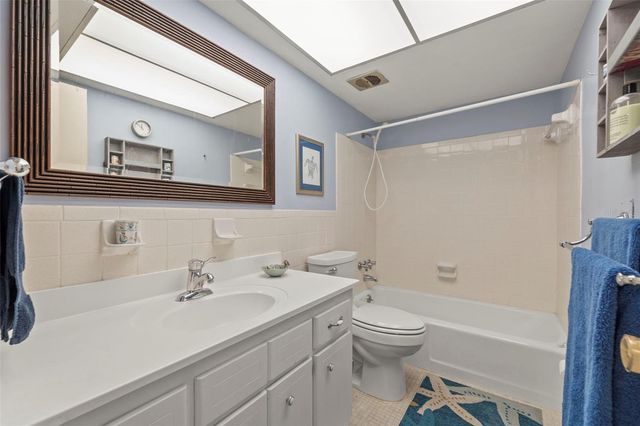 400 GLENNES LANE 111, Dunedin, FL 34698