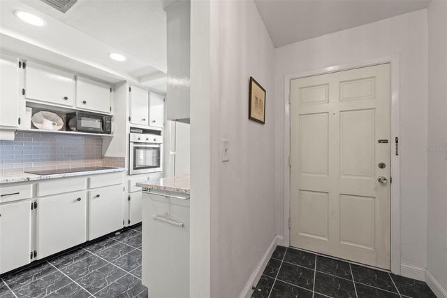 400 GLENNES LANE 111, Dunedin, FL 34698