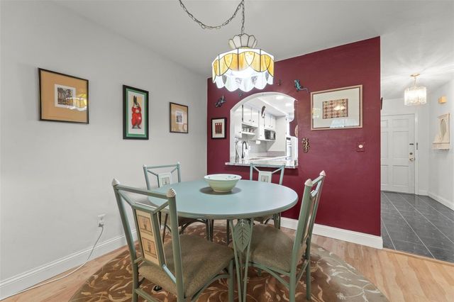 400 GLENNES LANE 111, Dunedin, FL 34698