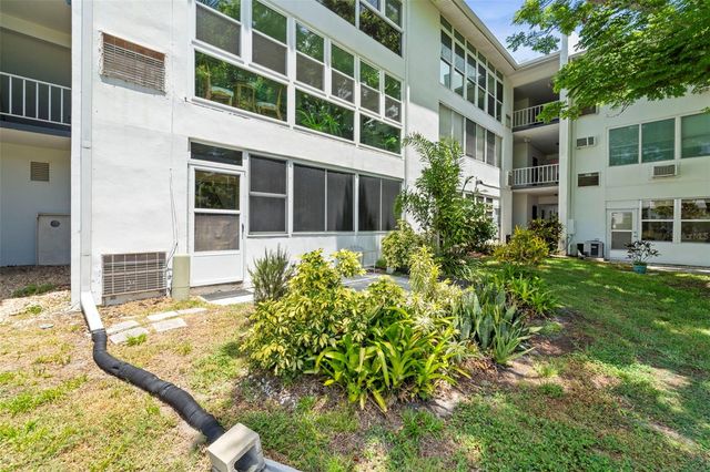 400 GLENNES LANE 111, Dunedin, FL 34698