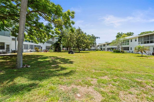 400 GLENNES LANE 111, Dunedin, FL 34698