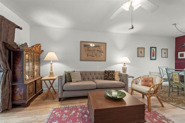 400 GLENNES LANE 111, Dunedin, FL 34698