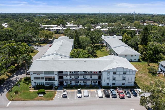 400 GLENNES LANE 111, Dunedin, FL 34698