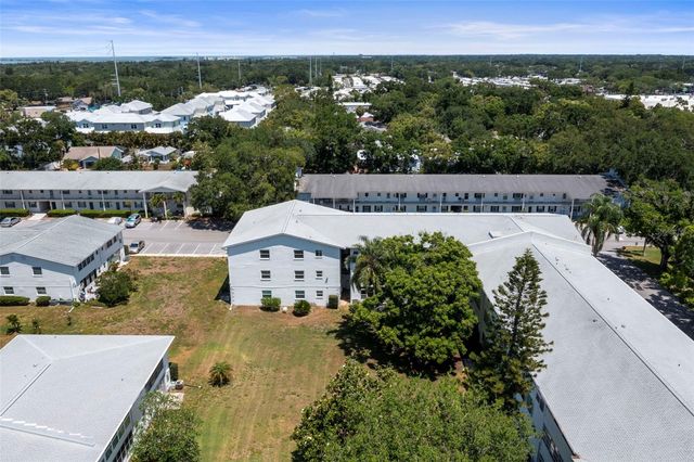 400 GLENNES LANE 111, Dunedin, FL 34698