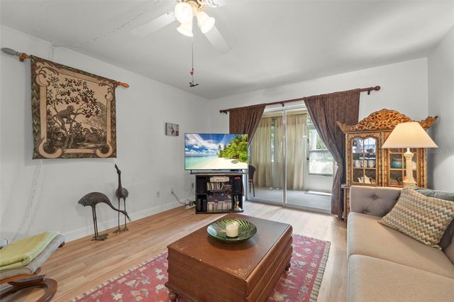 400 GLENNES LANE 111, Dunedin, FL 34698