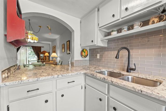 400 GLENNES LANE 111, Dunedin, FL 34698