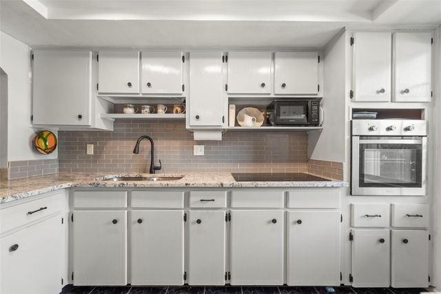 400 GLENNES LANE 111, Dunedin, FL 34698