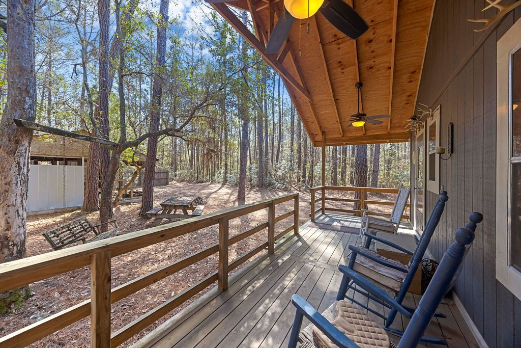 Image 13 of property listing at 9168 Old Georgetown Road, Mcclellanville, SC 29458