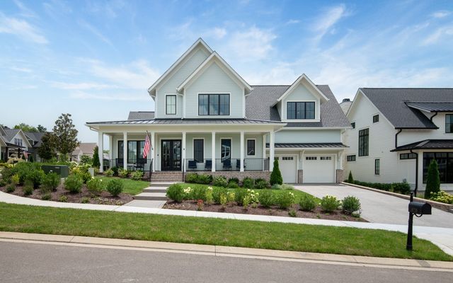 8775 Belladonna Dr, College Grove, TN 37046