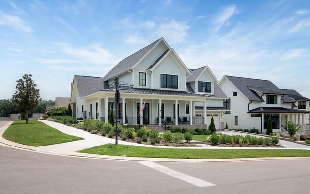 8775 Belladonna Dr, College Grove, TN 37046
