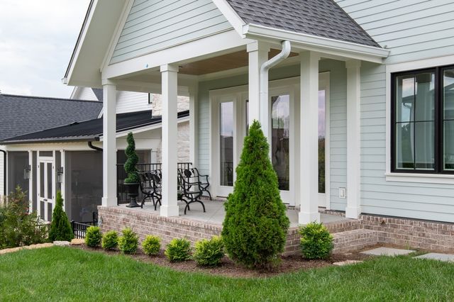 8775 Belladonna Dr, College Grove, TN 37046