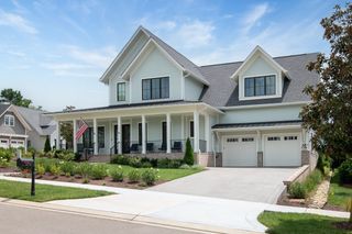 8775 Belladonna Dr, College Grove, TN 37046