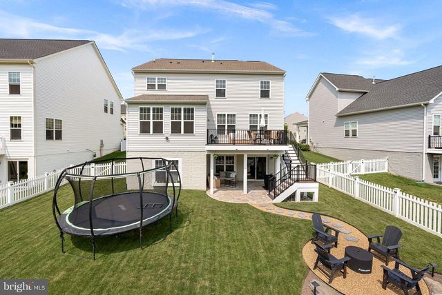138 JEWEL BOX, Stephenson, VA 22656