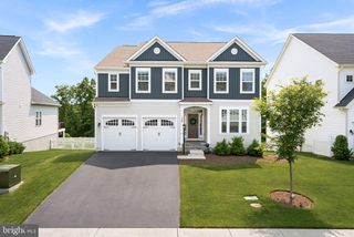 138 JEWEL BOX, Stephenson, VA 22656