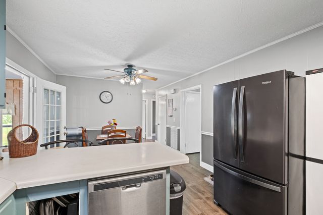 627 Ragsdale Rd, Manchester, TN 37355