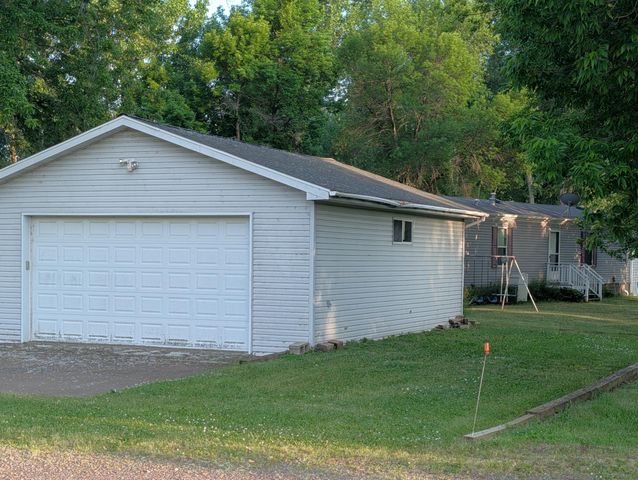 10966 S Frontage Road, Pine City, MN 55063