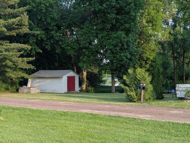 10966 S Frontage Road, Pine City, MN 55063