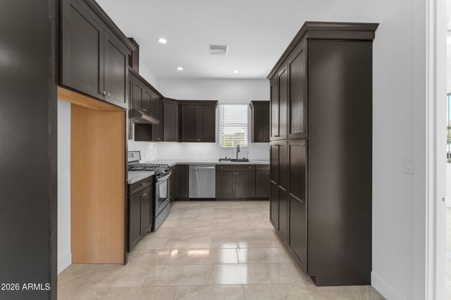 18632 W SANTA IRENE Drive, Goodyear, AZ 85338