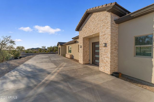 18632 W SANTA IRENE Drive, Goodyear, AZ 85338