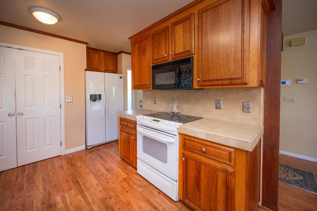 2087 American River Trl, Cool, CA 95614