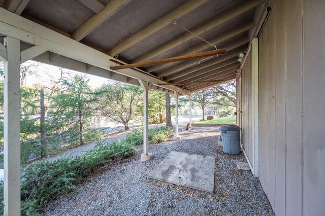 2087 American River Trl, Cool, CA 95614