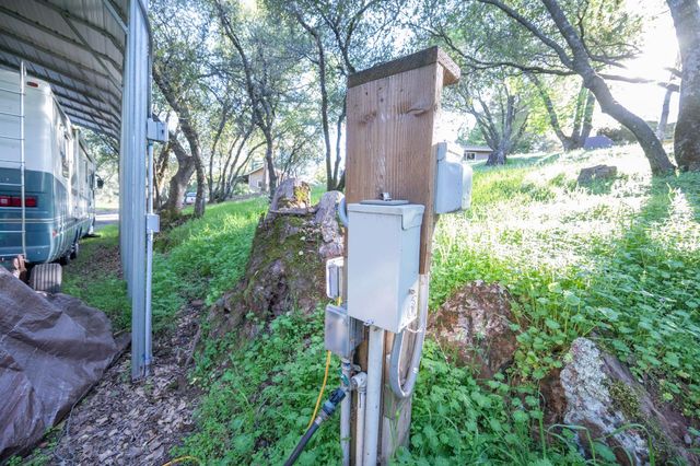 2087 American River Trl, Cool, CA 95614