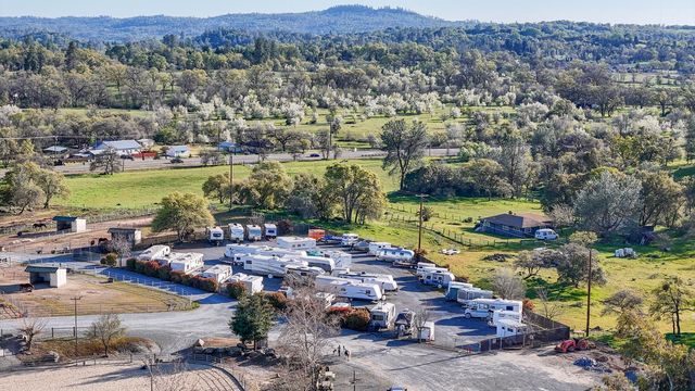 2087 American River Trl, Cool, CA 95614