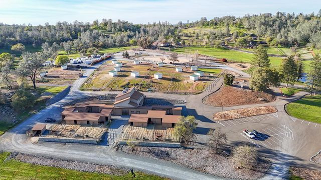 2087 American River Trl, Cool, CA 95614