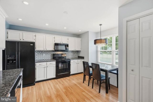 8 FOREST GLEN CT, Reisterstown, MD 21136